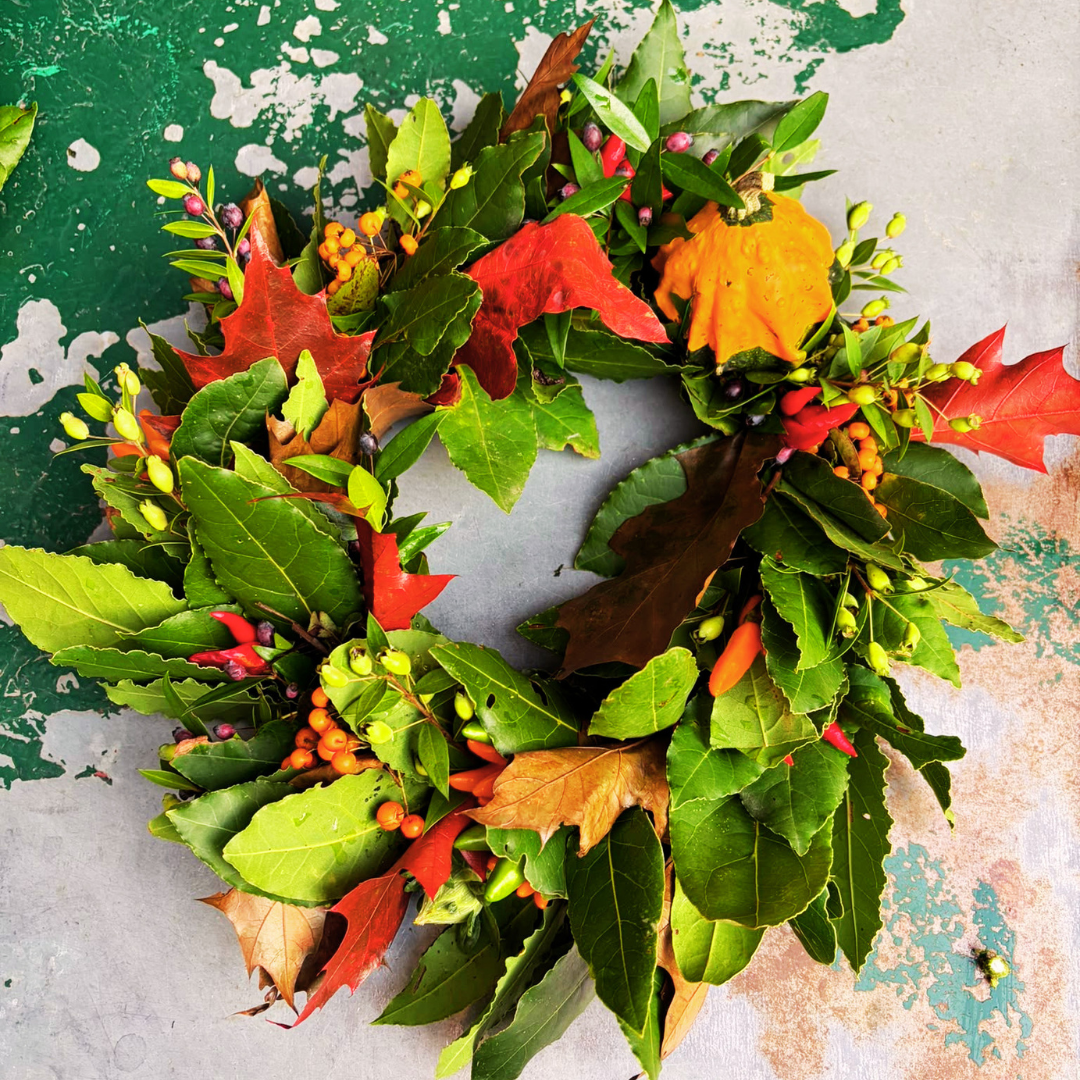 Bay leaf crown with chili peppers (customizable)