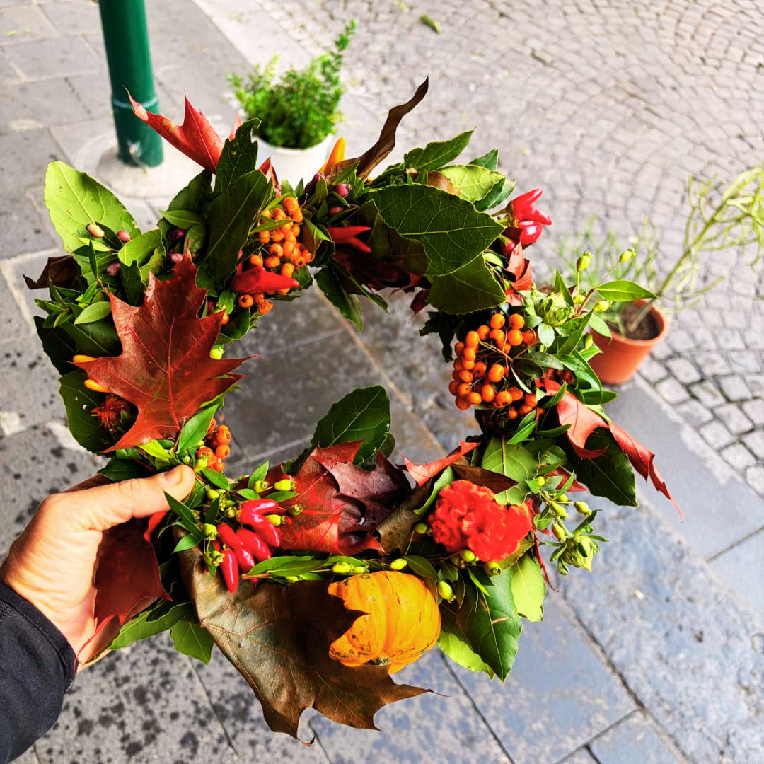 Bay leaf crown with chili peppers (customizable)
